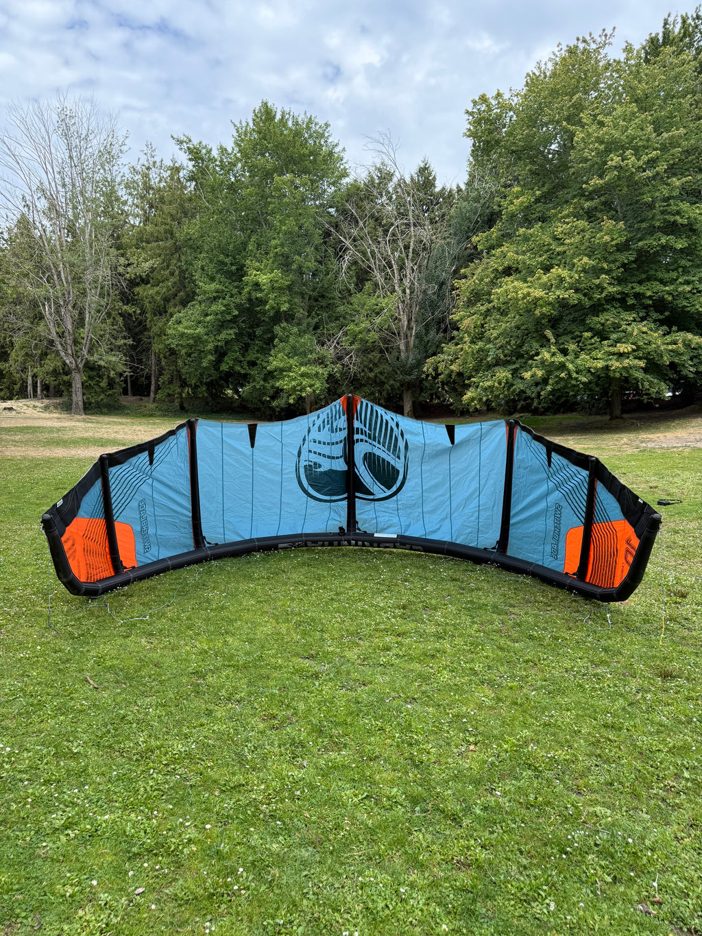 Used Cabrinna Switch Blade 10 Kite