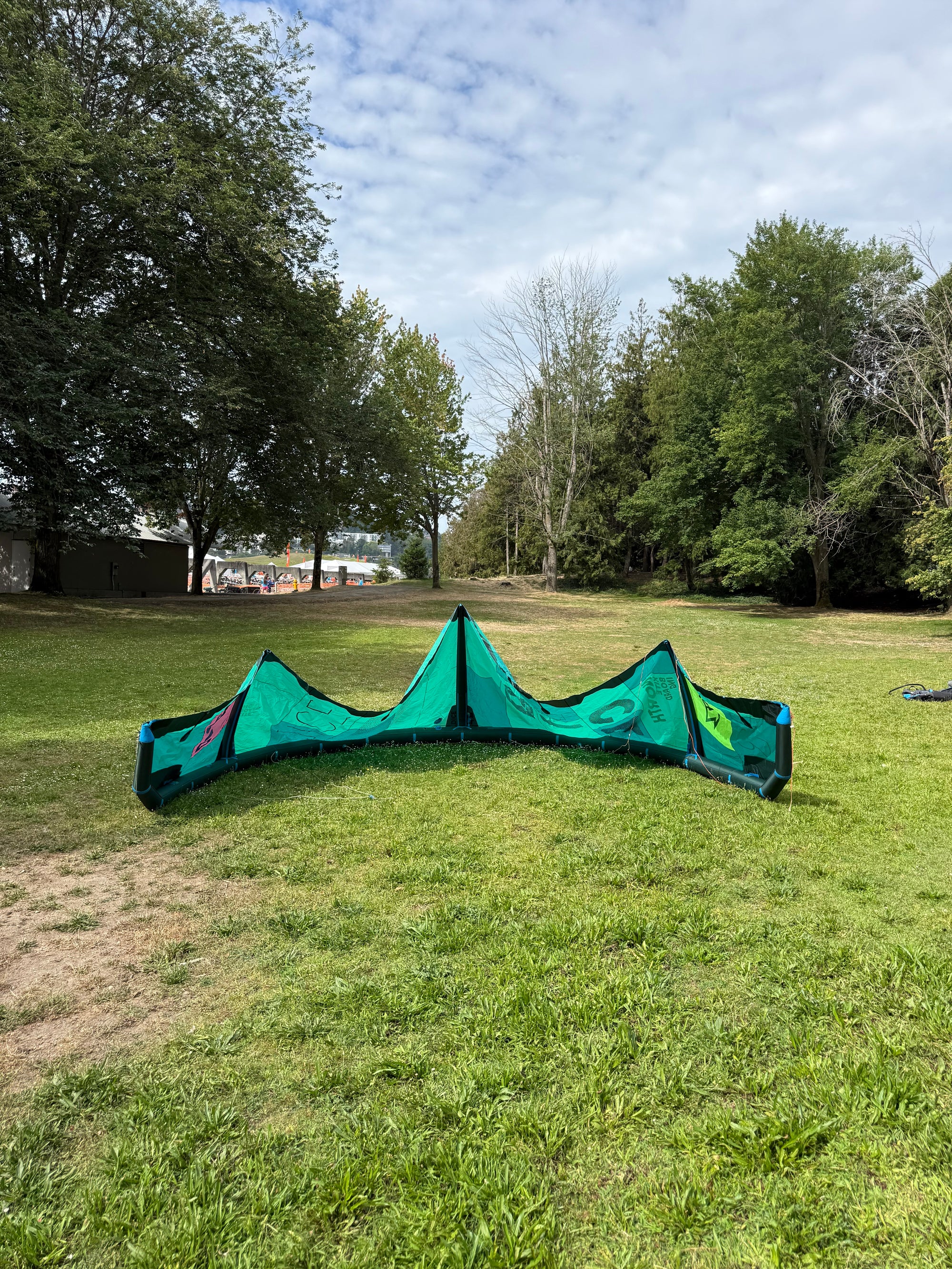 Used North Dice 13 Kite