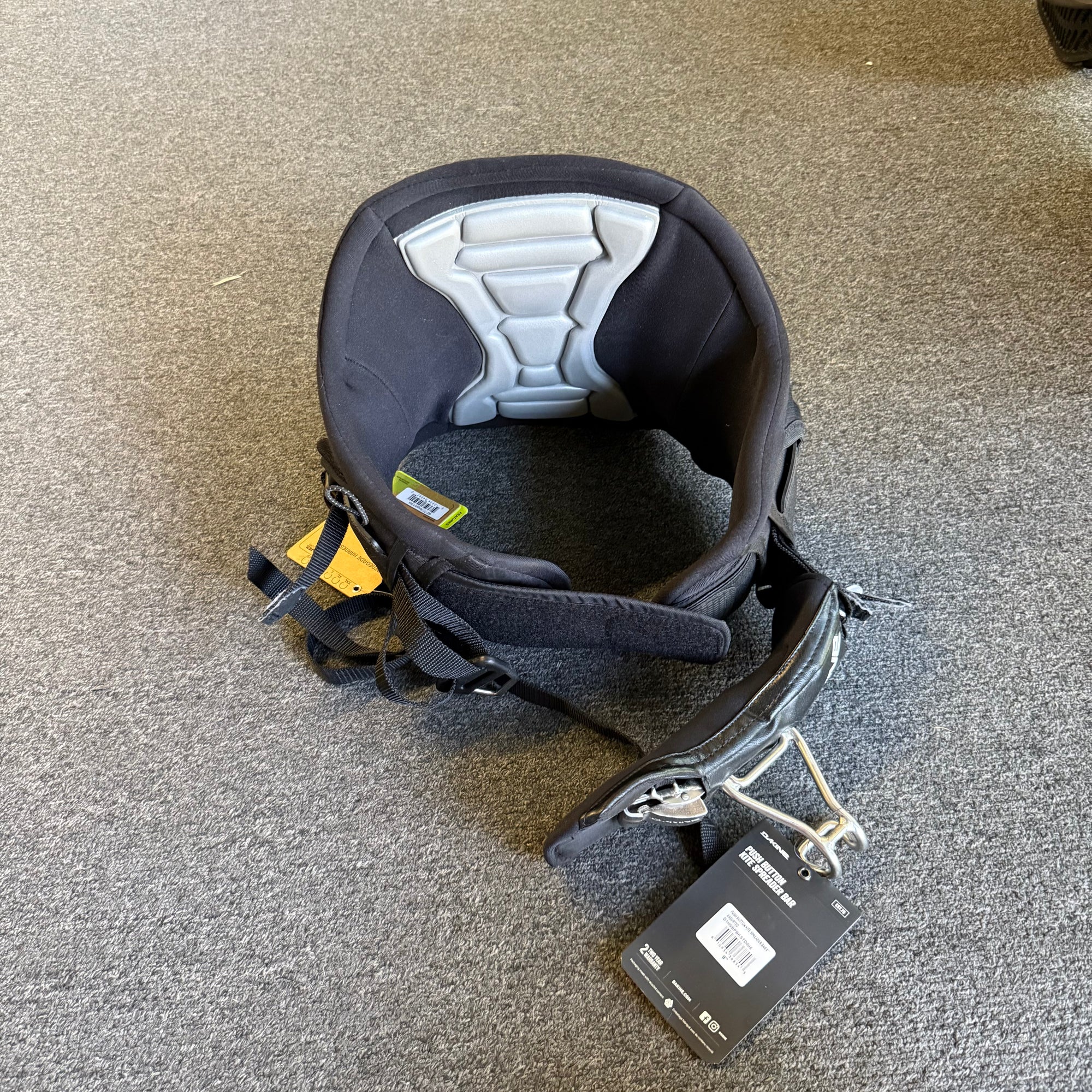 Used Dakine Renegade Harness