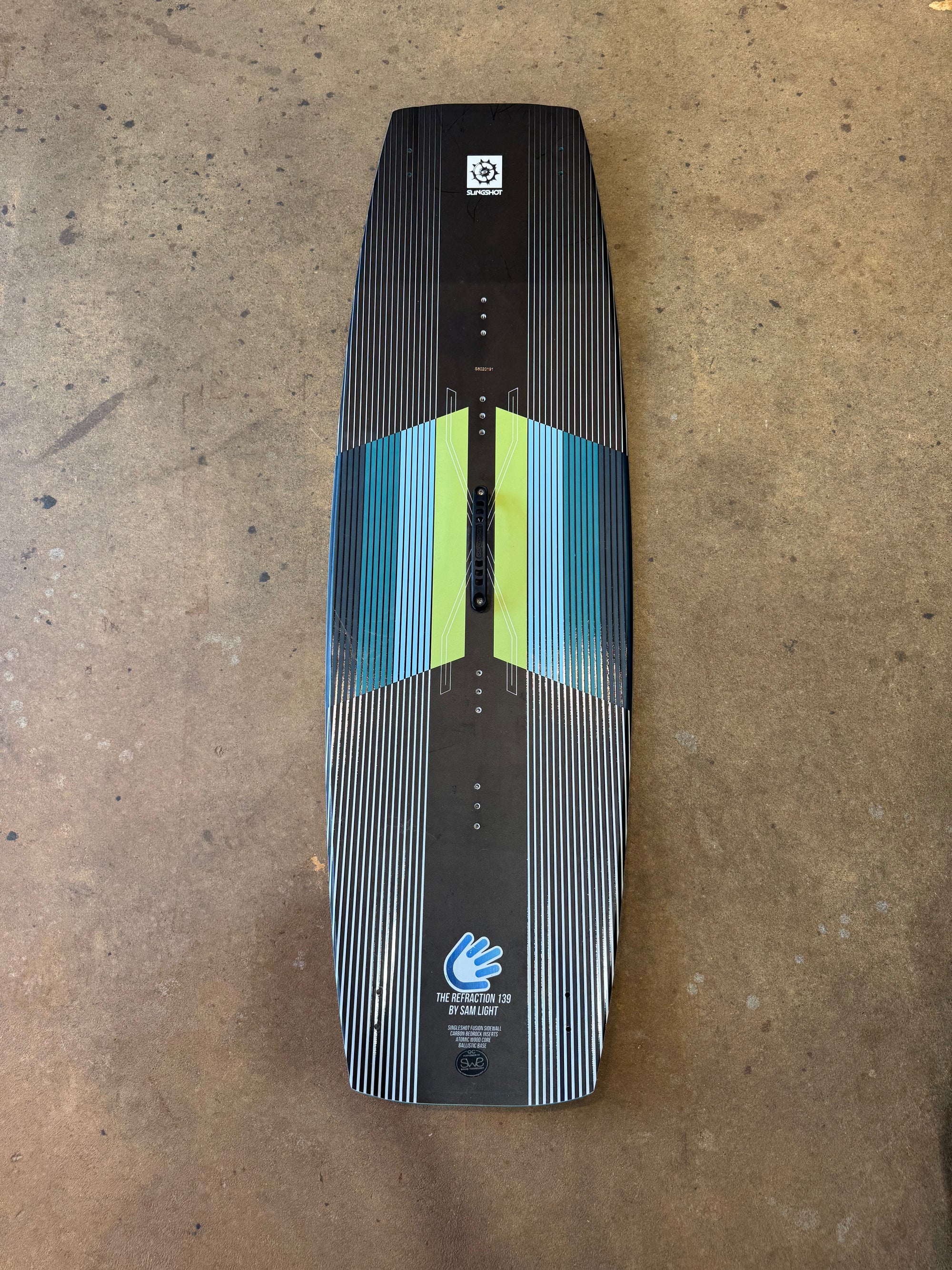 USED Slingshot Refraction w/ Bindings TwinTip