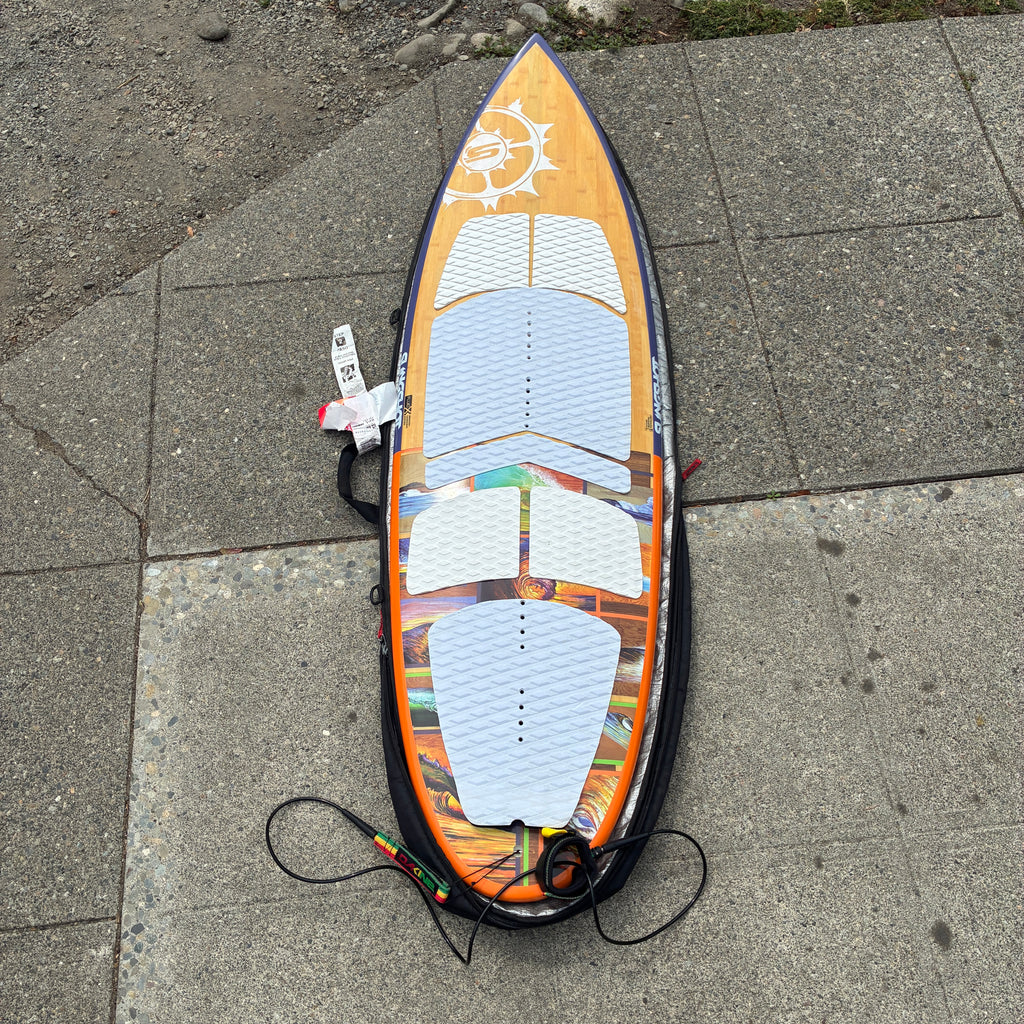 USED Slingshot Celeritas kite surf board 5'11"