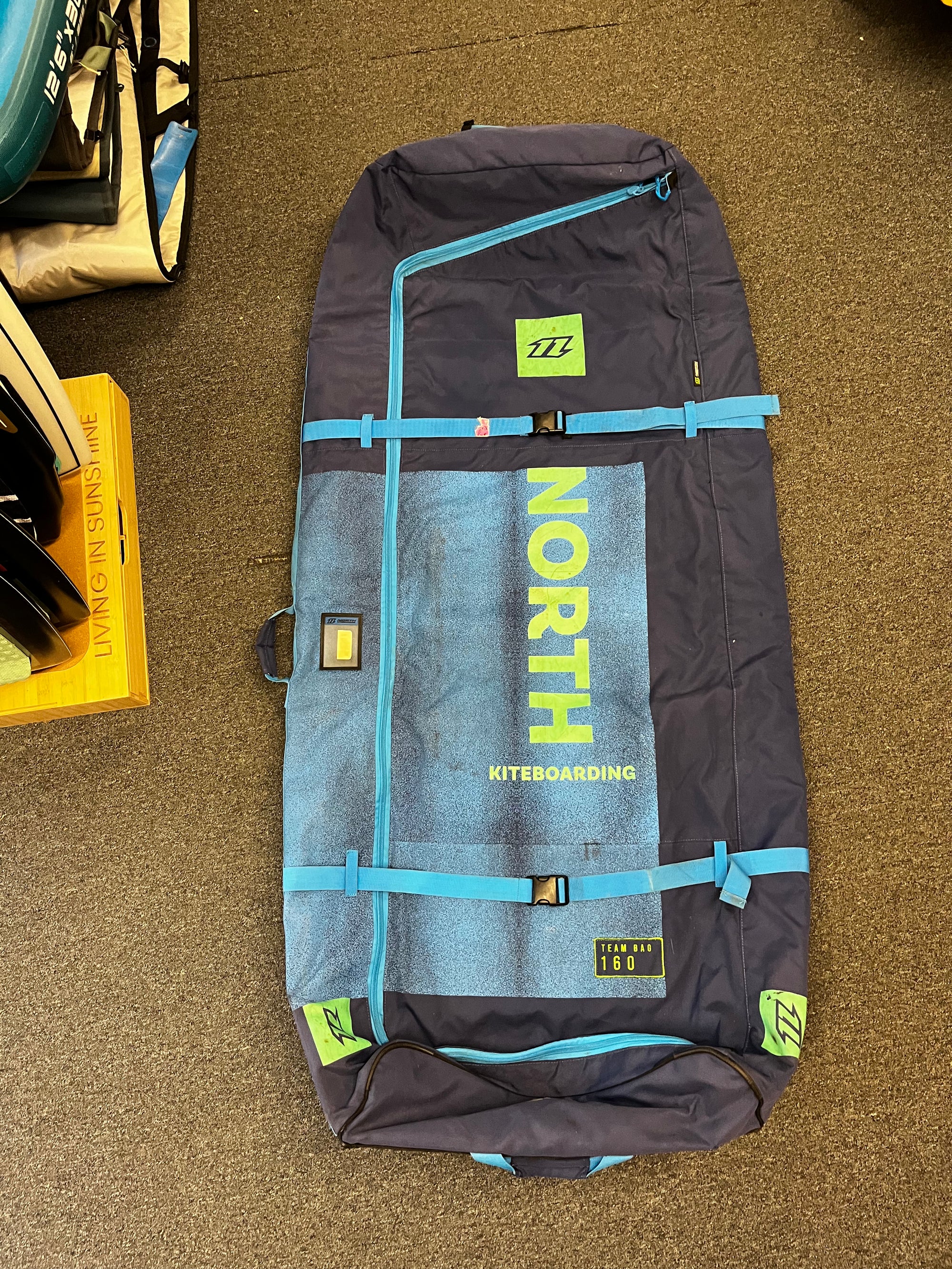 USED North Golf Kite travel bag