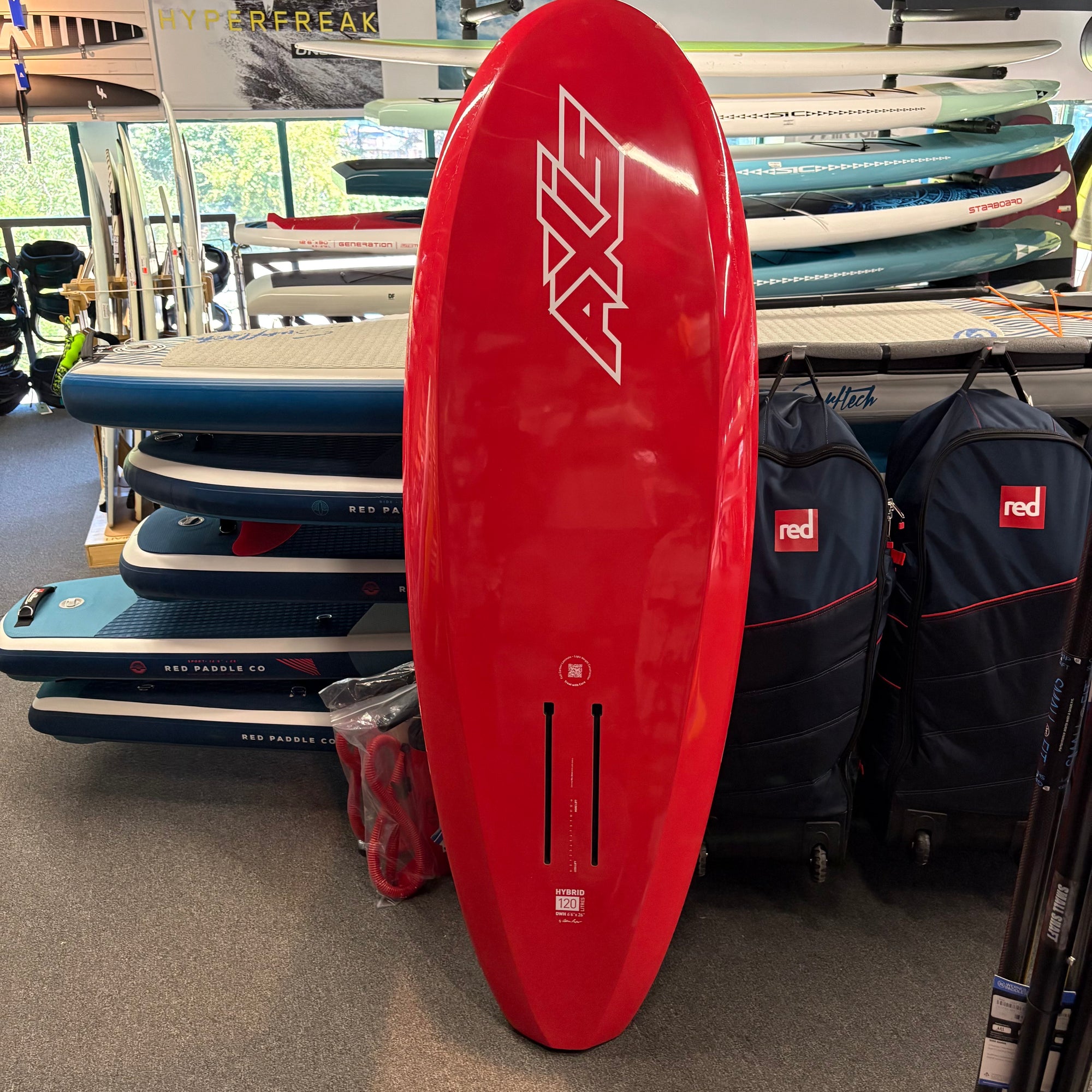USED Axis Hybrid 120L w/ Bag