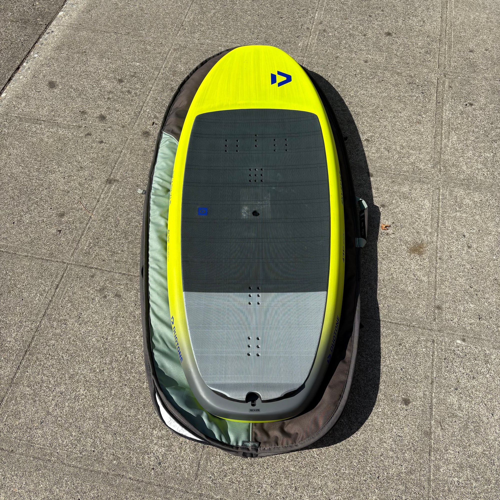 Used Duotone Sky Style 4'11" with Bag