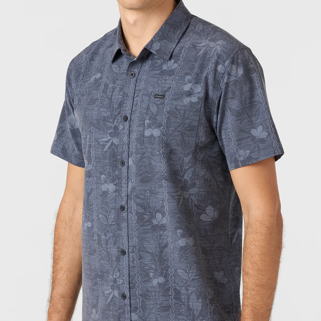 TRVLR UPF Traverse SS Standard